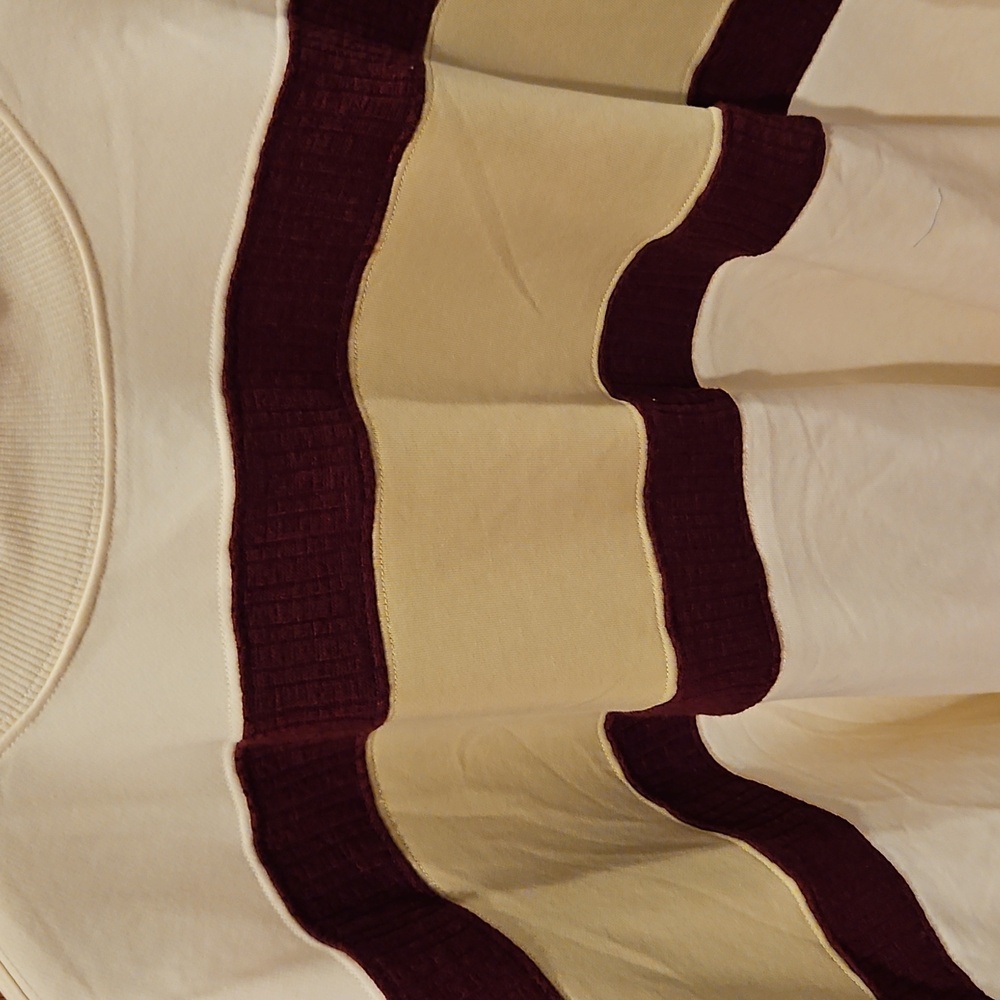 186 Oli & Hali Cream and Burgundy Crewneck Top - Picture 2 of 5